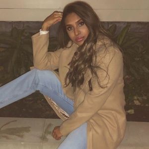 Meet your Posher, Anita